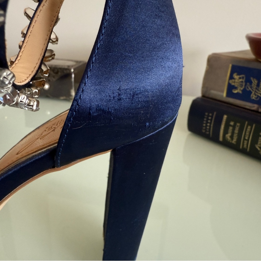 Jewel Badgley Mischka Ollie Pointed Toe Ankle Strap Pump - Picture 3 of 8